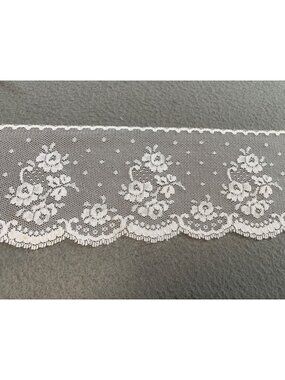 Vintage White Floral Lace Trim Scalloped Edge 3.5" x 6 yards Delicate Sewing